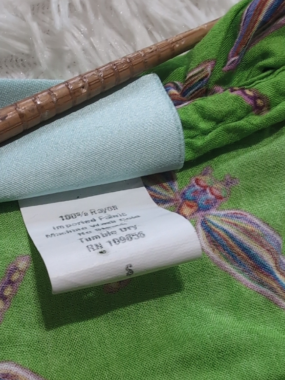 Haley & The Hound Rainbow Dragonfly Print Green Ruffle Neck 3/4 Sleeve Tunic - Picture 7 of 10